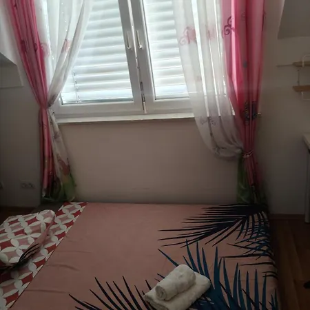 Elly Ljubljana Apartamento *